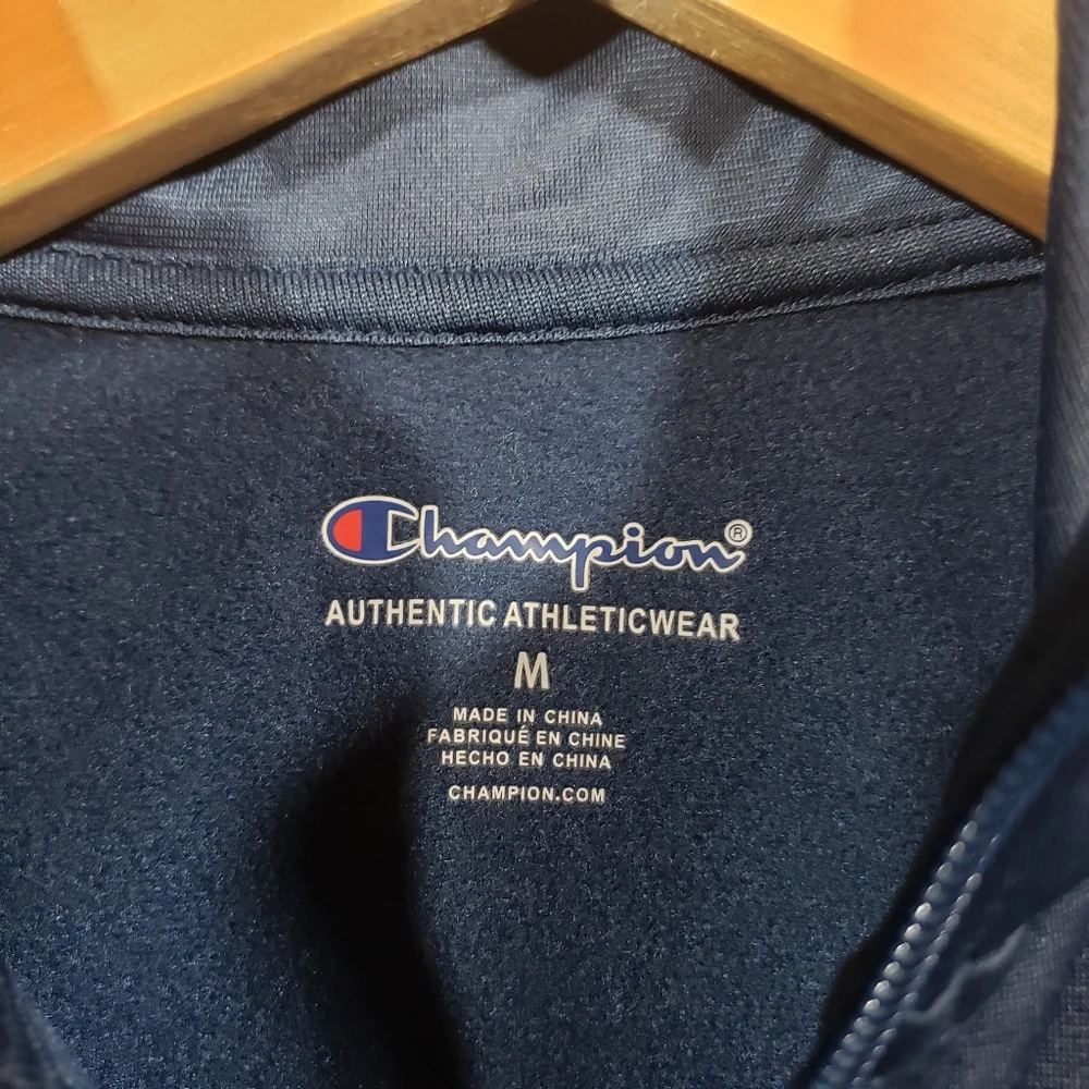Champion‎ NWT boys logo sleeve zip jacket